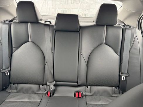 Used 2019 Toyota Camry XSE image 12