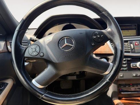 Used 2012 Mercedes-Benz E 350 4MATIC Sedan image 12