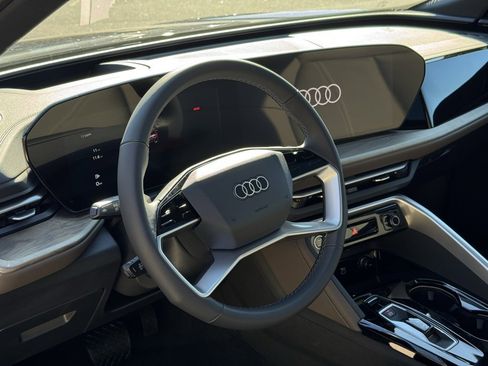 New 2025 Audi Q5 2.0T Premium Plus image 19