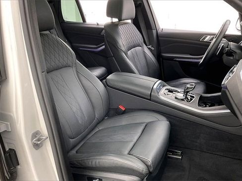 Used 2023 BMW X5 xDrive45e w/ Executive Package image 7