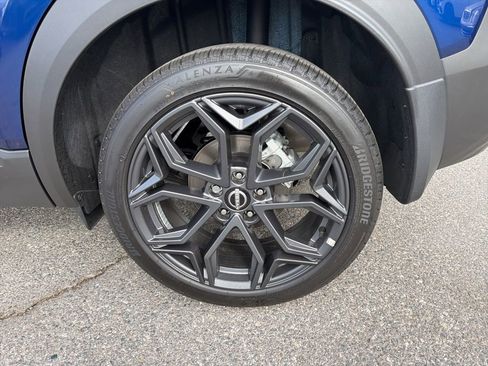 Used 2026 Nissan Kicks SR image 7