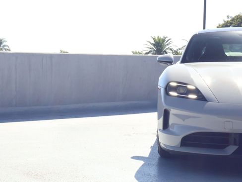 Certified 2025 Porsche Taycan w/ Sport Chrono Package RWD image 11