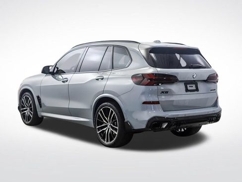 Used 2024 BMW X5 xDrive40i w/ M Sport Package AWD/4WD image 3