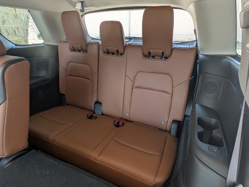 Used 2025 Nissan Pathfinder Platinum w/ Cargo Package FWD image 19