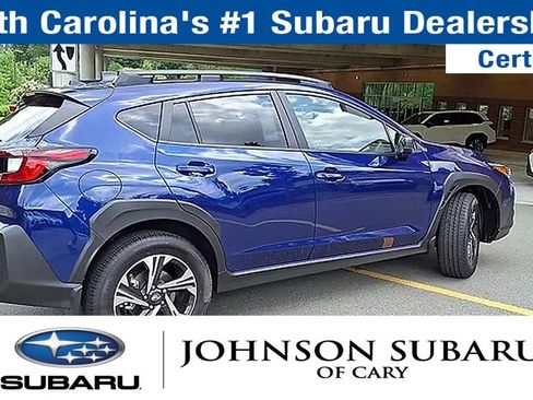 Used 2025 Subaru Crosstrek 2.0i Premium image 10