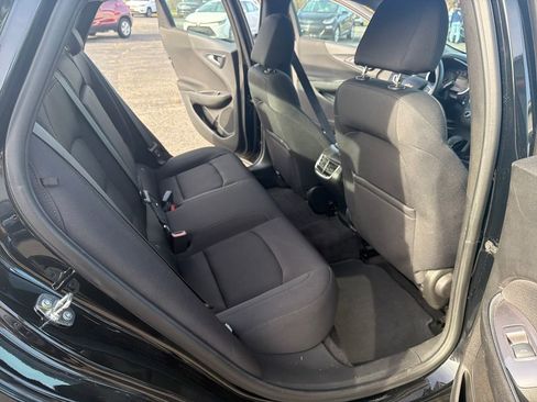Used 2022 Chevrolet Malibu LT image 31