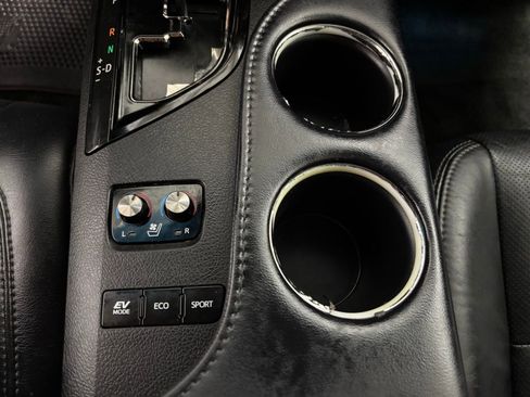 Used 2014 Toyota Avalon Limited w/ Technology Package image 27