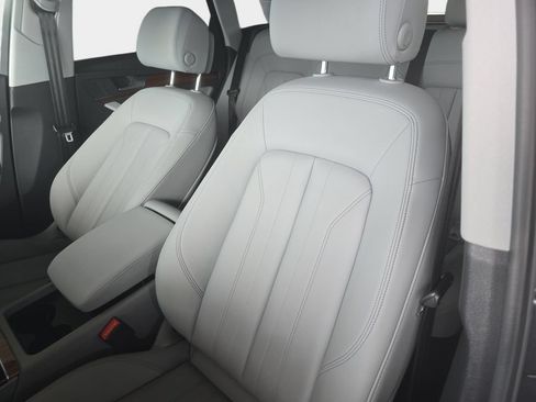 Certified 2023 Audi Q5 2.0T Premium Plus w/ Premium Plus Package AWD/4WD image 20