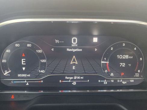 Used 2022 GMC Yukon XL SLT w/ SLT Premium Package image 32