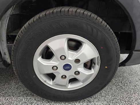 Used 2018 Ford Transit 150 130 Low Roof RWD image 24