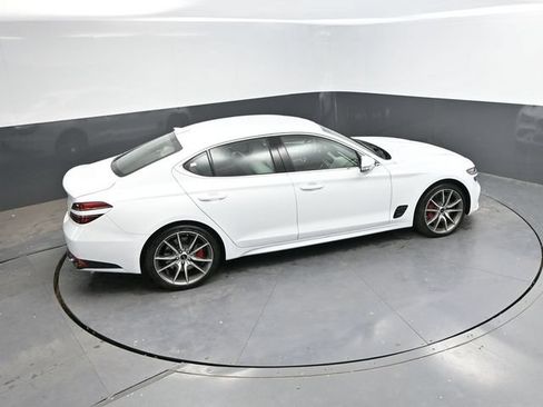 Used 2025 Genesis G70 2.5T AWD/4WD image 35