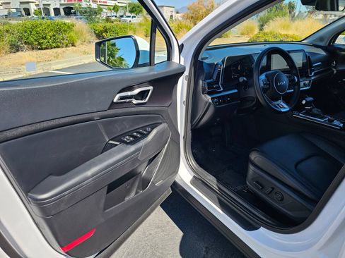 Used 2025 Kia Sportage EX w/ Premium Package AWD/4WD image 15