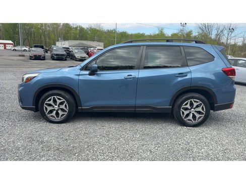 Used 2021 Subaru Forester Premium AWD/4WD image 5