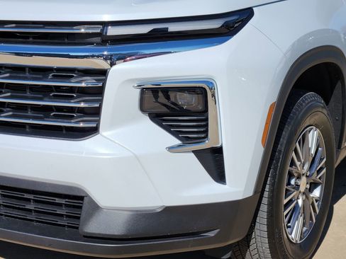 New 2026 Chevrolet Traverse LT w/ Driver Confidence Package image 6