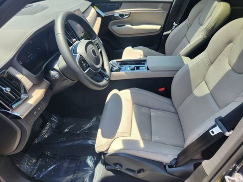New 2026 Volvo XC90 T8 Ultra w/ Protection Package Premier AWD/4WD image 9