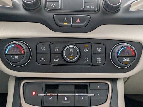 Used 2022 GMC Terrain Denali w/ Denali Premium Package image 27