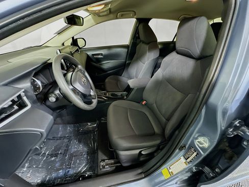 Used 2021 Toyota Corolla LE FWD image 12