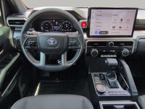 Used 2025 Toyota Tacoma TRD Sport RWD image 19