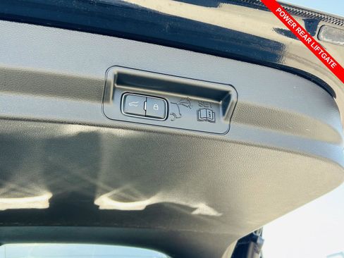 Used 2023 Ford Explorer XLT w/ Equipment Group 202A image 9