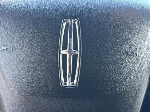 Used 2022 Lincoln Corsair Grand Touring w/ Elements Technology Bundle image 24