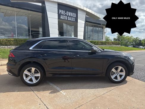 Used 2019 Audi Q8 Premium w/ Convenience Package AWD/4WD image 2