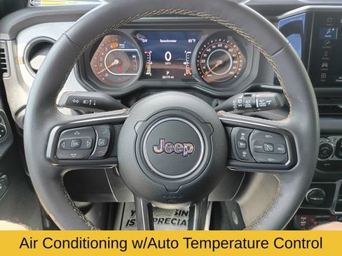 Used 2024 Jeep Wrangler Unlimited Sport AWD/4WD image 13