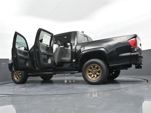 Certified 2023 Toyota Tacoma SR AWD/4WD image 49