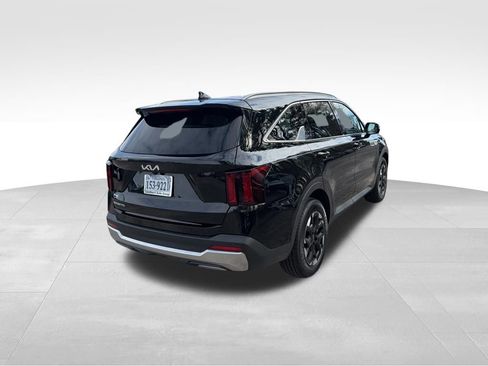 Certified 2025 Kia Sorento S w/ Panoramic Sunroof Package FWD image 6