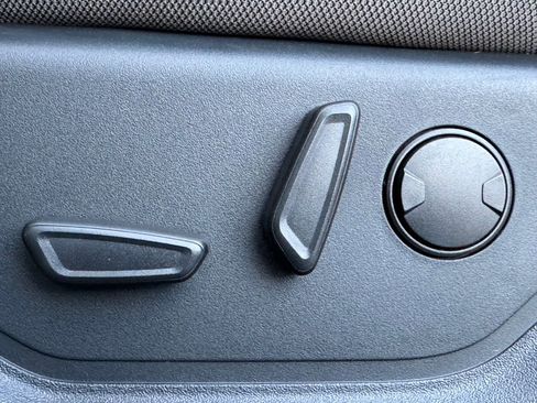 Used 2020 Ford F150 XLT w/ Equipment Group 302A Luxury image 15