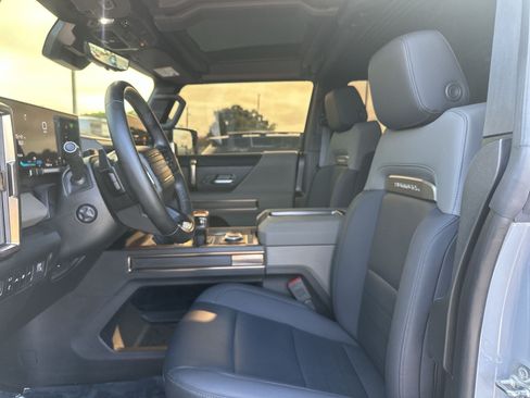 Used 2024 GMC Hummer EV 2X AWD/4WD image 13