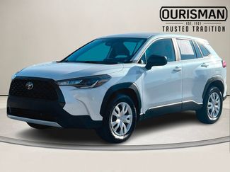 Used 2024 Toyota Corolla Cross L video 2