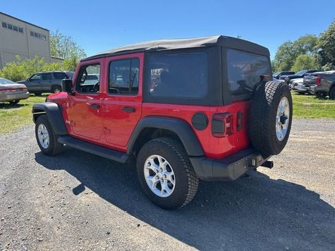 Used 2018 Jeep Wrangler Unlimited Sport S AWD/4WD image 3