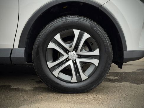 Used 2016 Toyota RAV4 LE FWD image 20