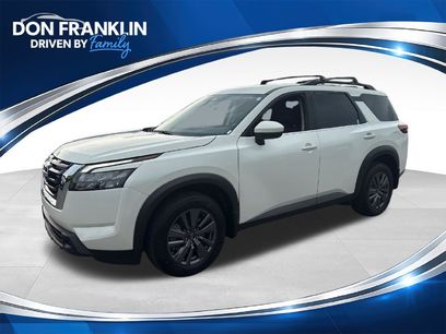 Used 2023 Nissan Pathfinder SV
