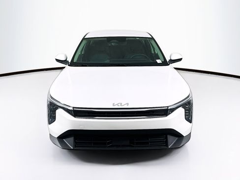 Used 2025 Kia K4 LXS image 2