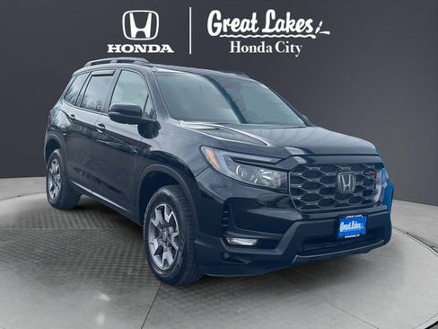 Certified 2023 Honda Passport TrailSport image 1