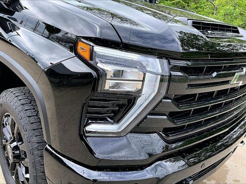 New 2026 Chevrolet Silverado 2500 High Country w/ Midnight Edition AWD/4WD image 27
