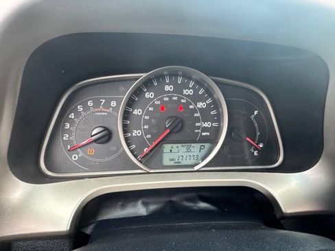 Used 2013 Toyota RAV4 XLE FWD image 10