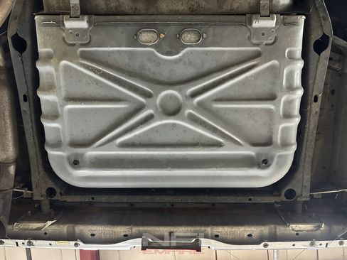 Used 1988 Lincoln Town Car Signature image 59