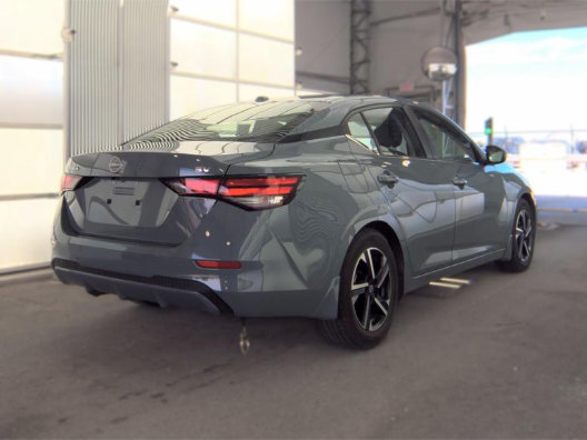Used 2024 Nissan Sentra SV FWD image 3