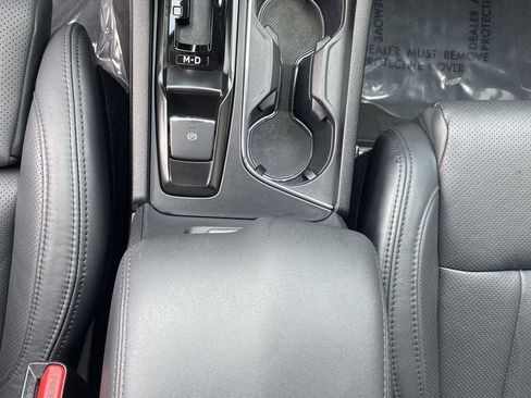 Certified 2025 Subaru Ascent Bronze Edition w/ Popular Package #2 AWD/4WD image 30