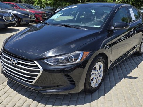 Used 2018 Hyundai Elantra SE FWD image 9