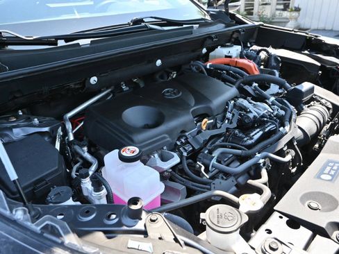 Used 2021 Toyota RAV4 XSE AWD/4WD image 45
