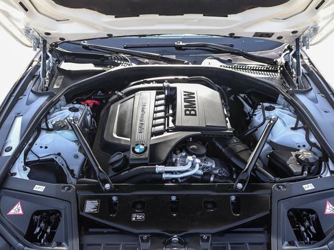 Used 2016 BMW 535i Sedan RWD image 30
