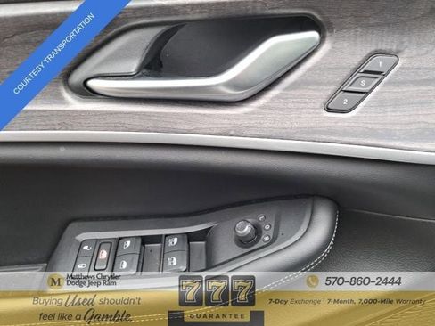 Certified 2023 Jeep Grand Cherokee Limited w/ Black Appearance Package image 18