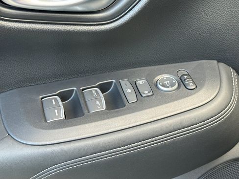 Used 2026 Honda HR-V EX-L image 14