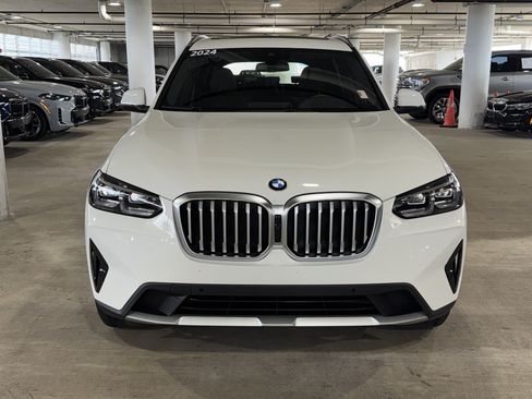 Used 2024 BMW X3 xDrive30i w/ Convenience Package AWD/4WD image 3