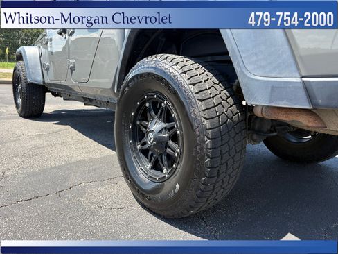 Used 2020 Jeep Gladiator Sport w/ Quick Order Package 24S AWD/4WD image 10