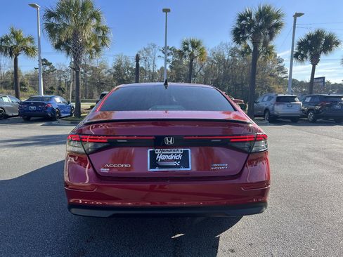 Used 2023 Honda Accord Sport image 9