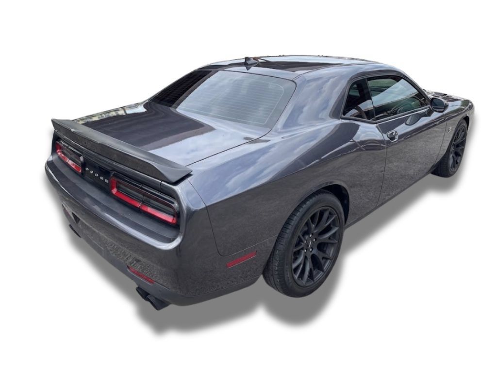 Used 2018 Dodge Challenger R/T Scat Pack w/ Dynamics Package RWD image 4